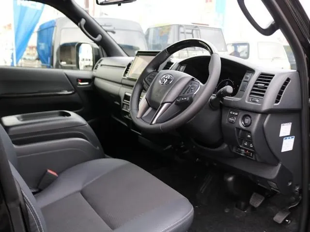 Toyota Hiace 2026 photo 4