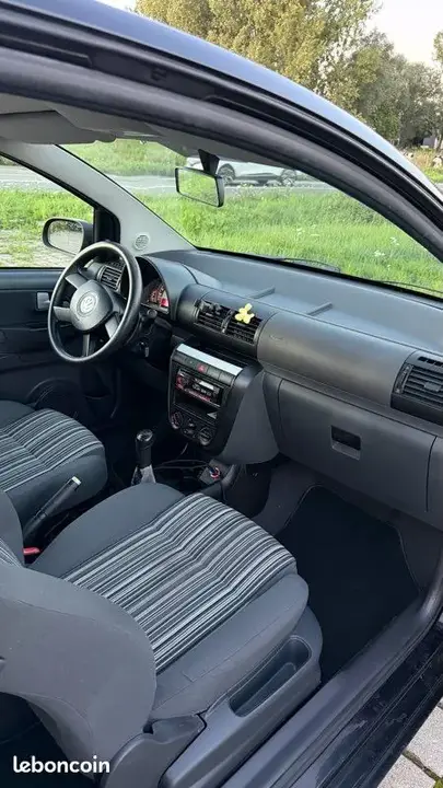 Volkswagen Fox 2006 photo 3