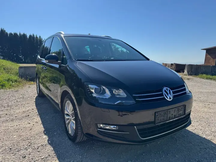 Volkswagen Sharan 2011 photo 3