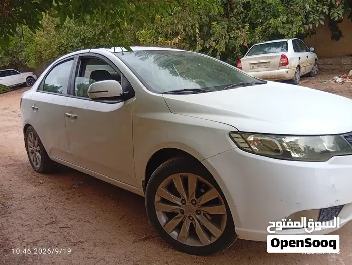 Kia Cerato 2012 photo 3