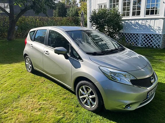 Nissan Note 2014 photo 3