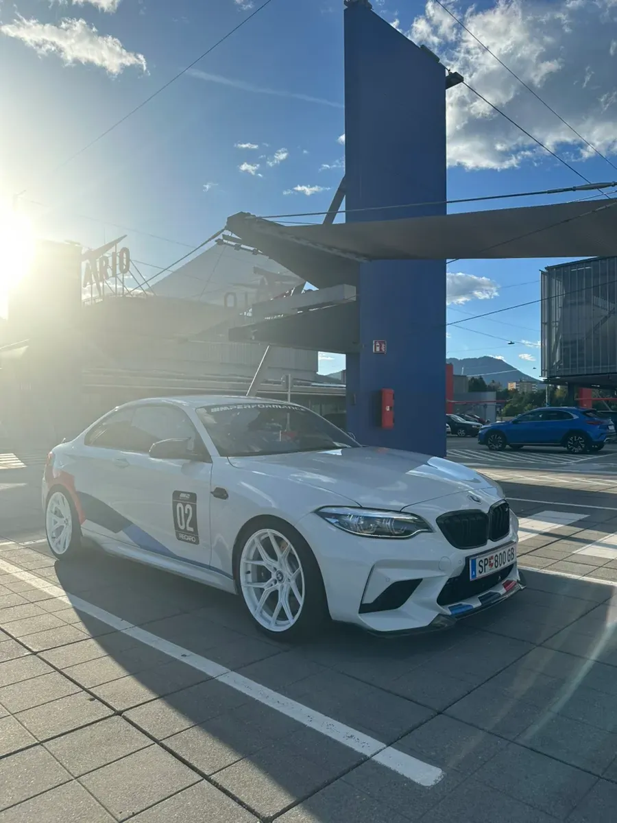 BMW 2 Series 2020 photo 3
