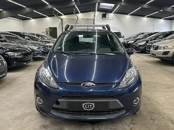 Ford Fiesta 2011 photo 2