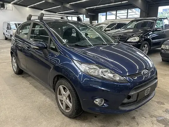 Ford Fiesta 2011 photo 3