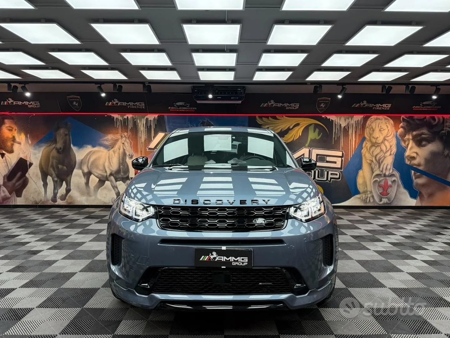 Land Rover Discovery Sport 2023 photo 2