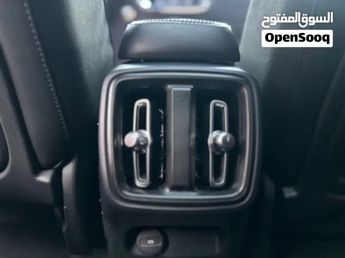 Volvo Xc40 2020 photo 2