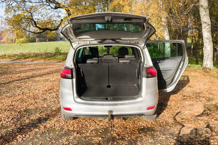 Opel Zafira 2012 photo 4