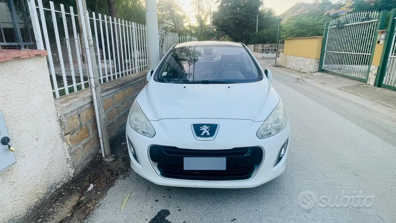 Peugeot 308 2011 photo 3