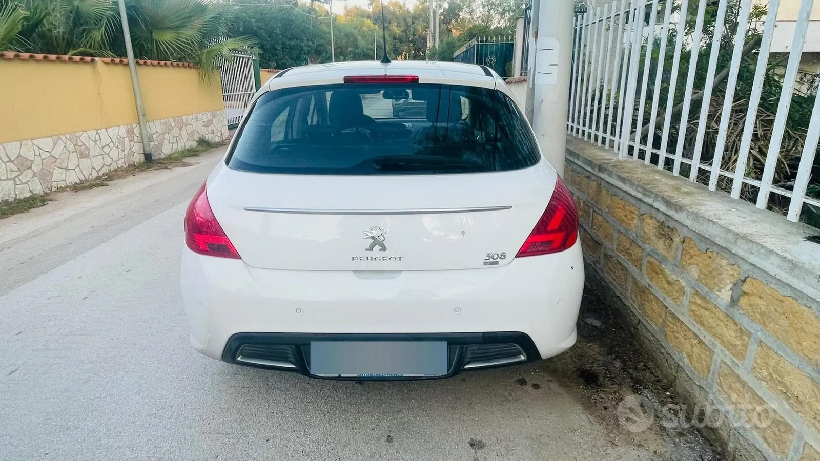 Peugeot 308 2011 photo 2