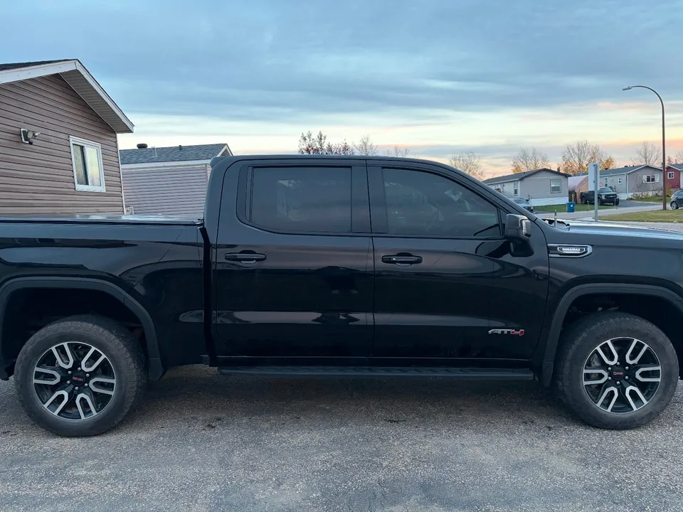 GMC Sierra 1500 2025 photo 3