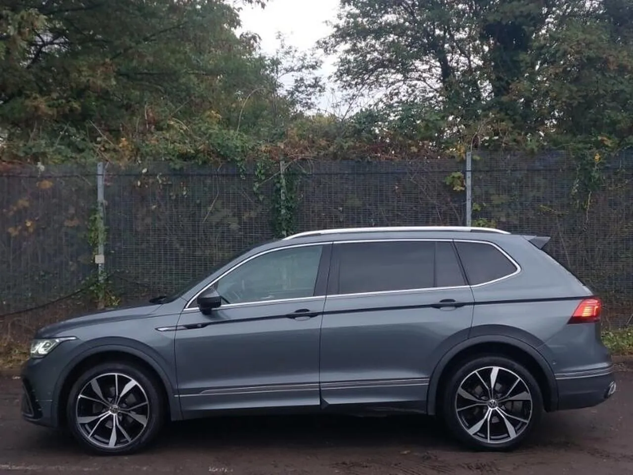 Volkswagen Tiguan Allspace 2023 photo 4