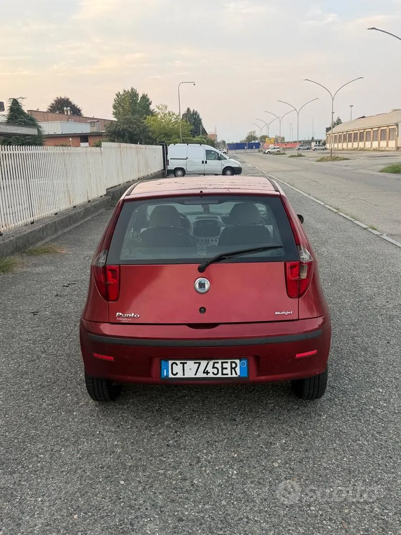 Fiat Punto 2006 photo 2