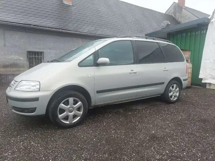 Volkswagen Sharan 2003 photo 2