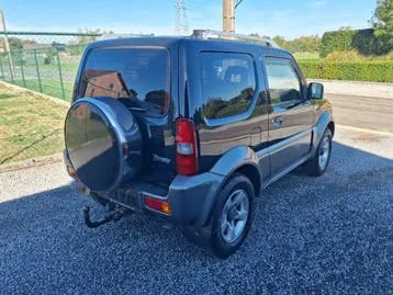 Suzuki Jimny 2006 photo 3