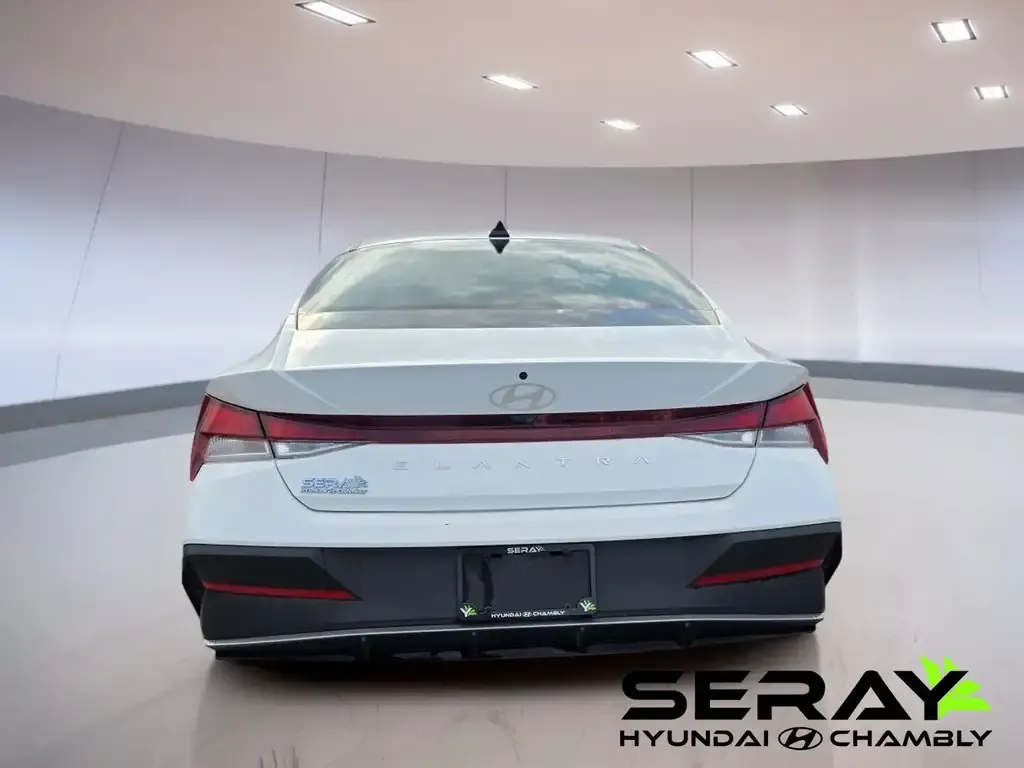 Hyundai Elantra 2025 photo 5