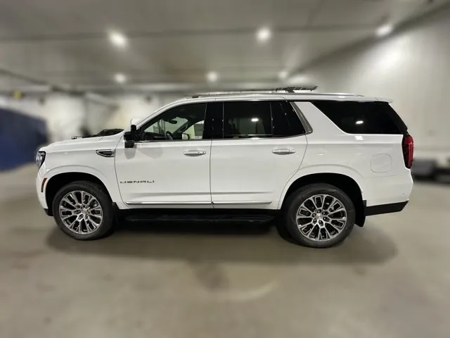 GMC Yukon 2026 photo 2