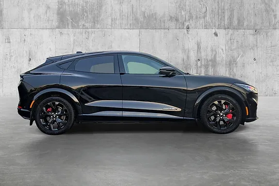 Ford Mustang Mach-E 2023 photo 4