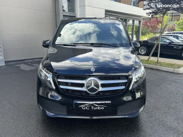 Mercedes-Benz V-Class 2023 photo 2