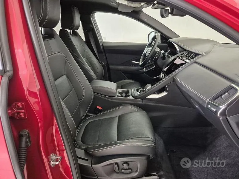 Jaguar E-Pace 2022 photo 3
