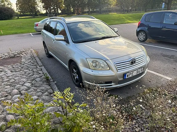 Toyota Avensis 2005 photo 5