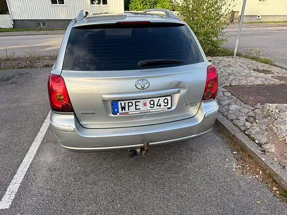 Toyota Avensis 2005 photo 3