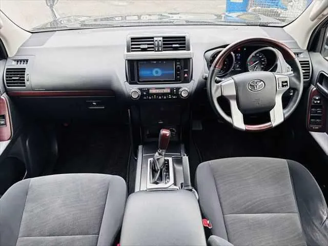 Toyota Land Cruiser Prado 2014 photo 3