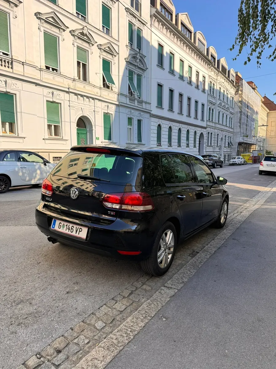 Volkswagen Golf 2009 photo 2