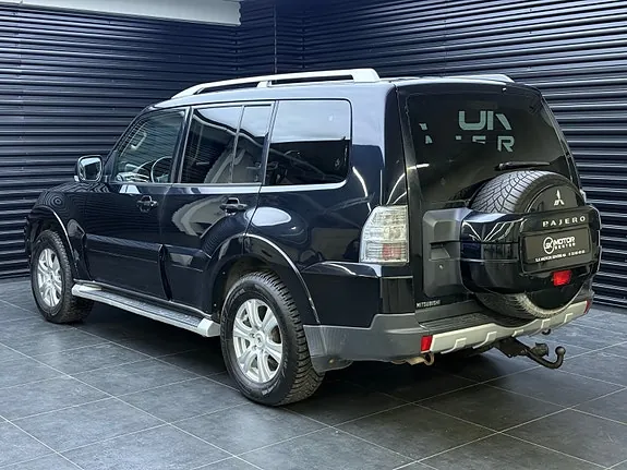 Mitsubishi Pajero 2008 photo 2