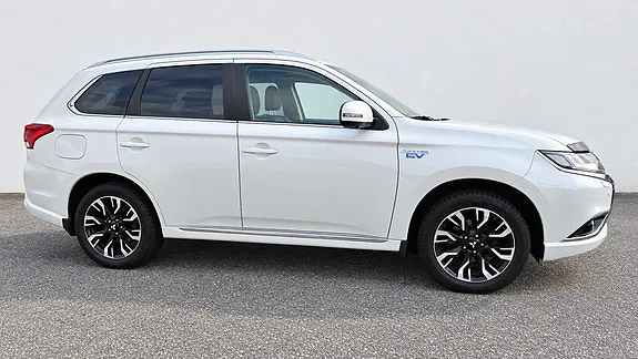 Mitsubishi Outlander 2016 photo 3