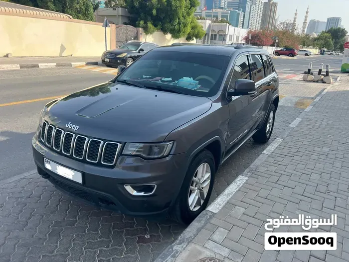 Jeep Grand Cherokee 2017 photo 2