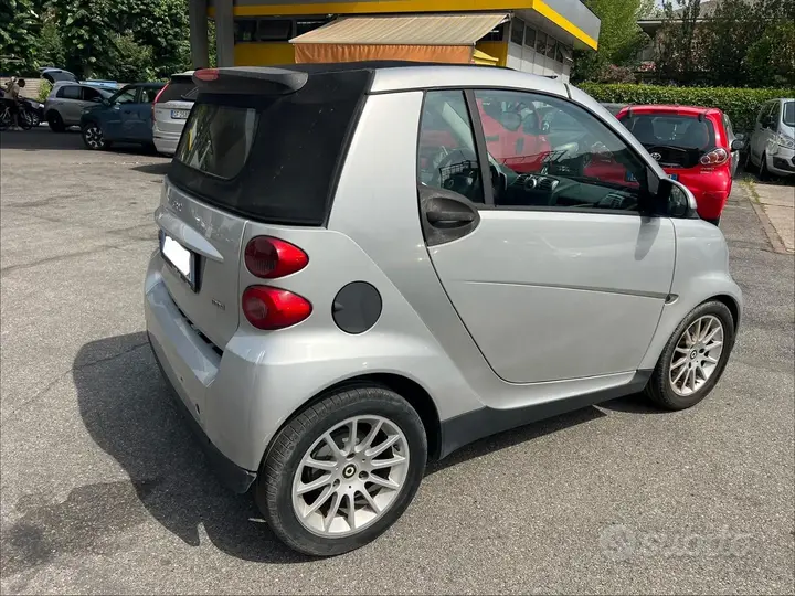 Smart Fortwo 2010 photo 4