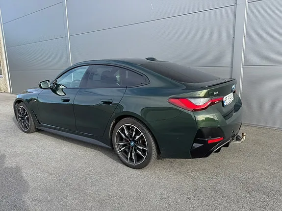 BMW I4 2023 photo 3