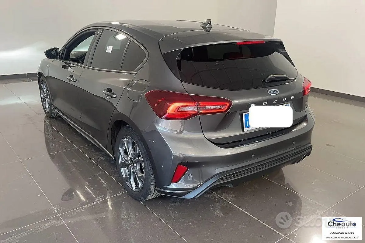 Ford Focus 2025 photo 4