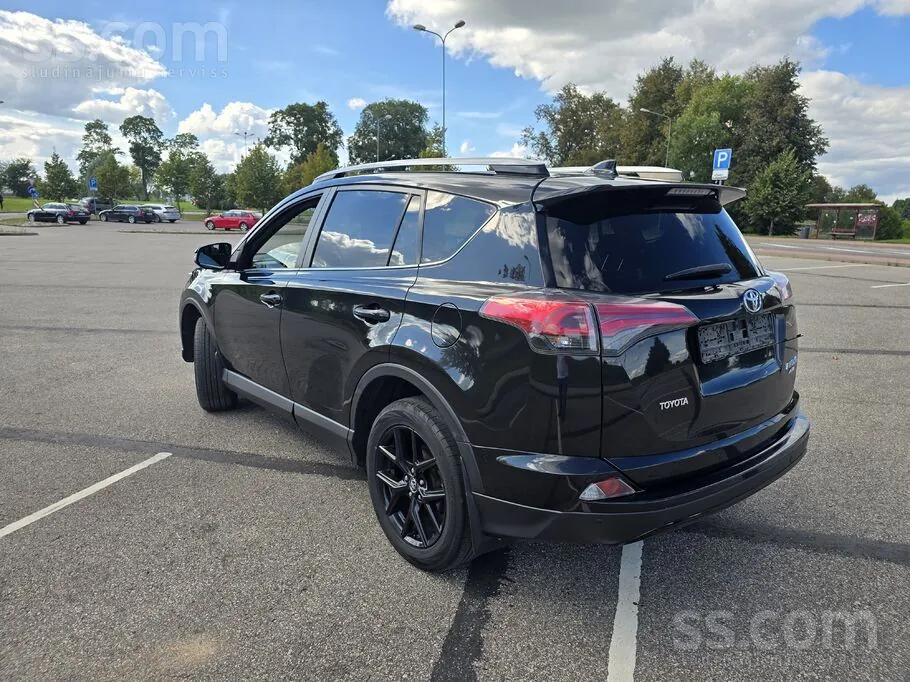 Toyota Rav4 2018 photo 4