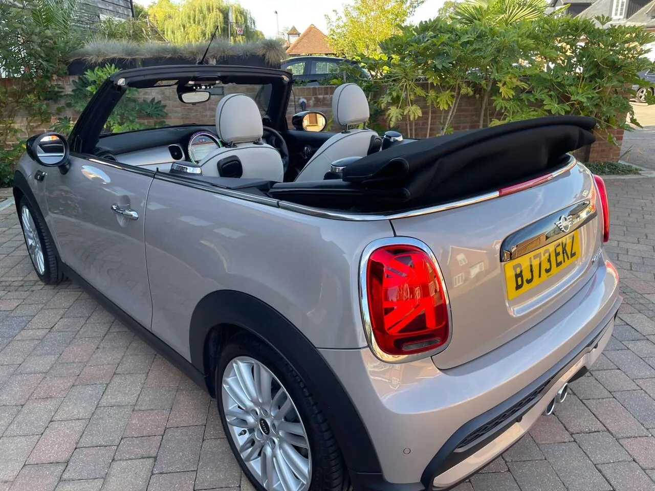 Mini Convertible 2023 photo 4