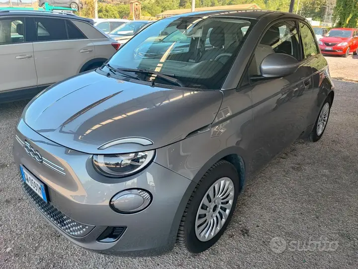 Fiat 500 500E