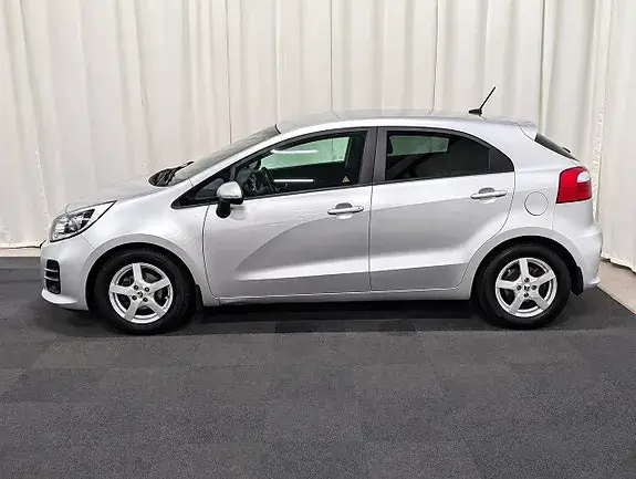 Kia Rio 2016 photo 2
