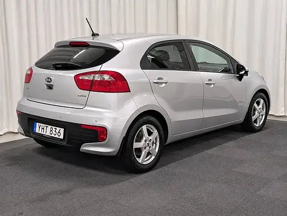 Kia Rio 2016 photo 4