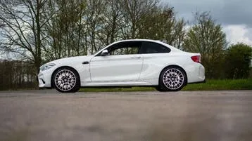 BMW M2 2020 photo 3