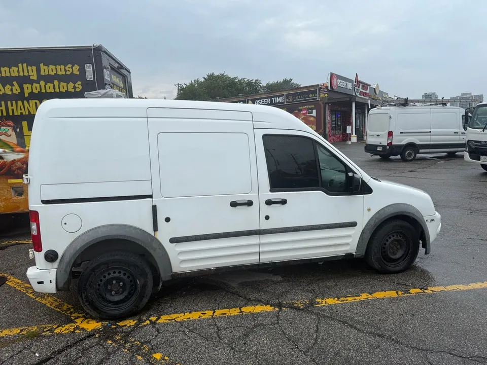 Ford Transit Connect 2012 photo 2
