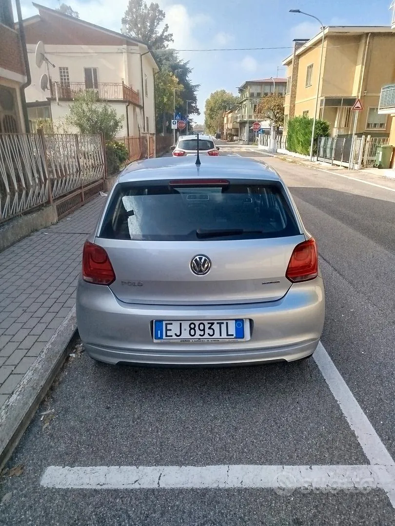 Volkswagen Polo 2011 photo 4