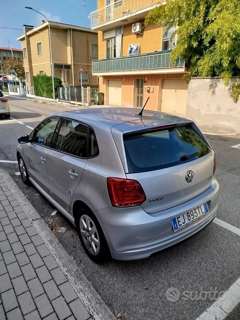 Volkswagen Polo 2011 photo 3