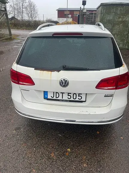 Volkswagen Passat 2011 photo 5