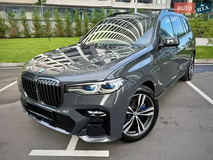 BMW X7 2022 photo 2