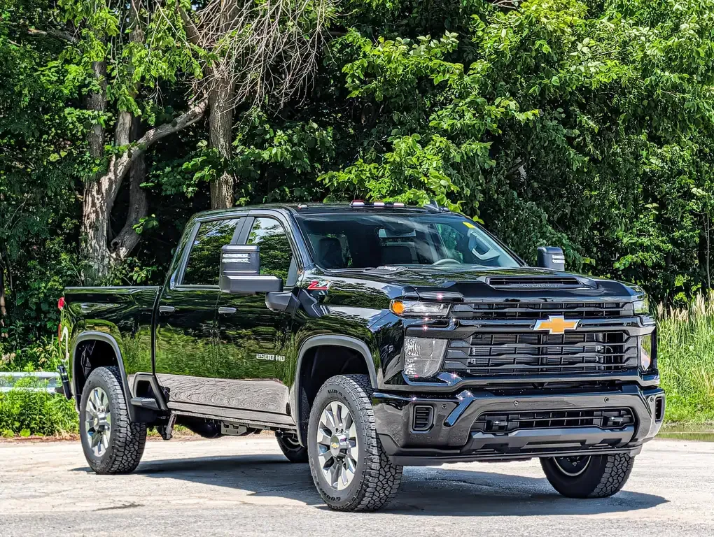 Chevrolet Silverado 2500 2026 photo 3