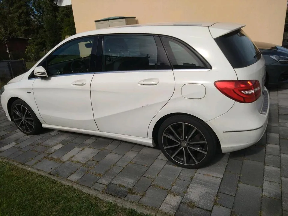 Mercedes-Benz B-Class