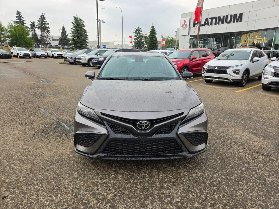 Toyota Camry 2022 photo 2