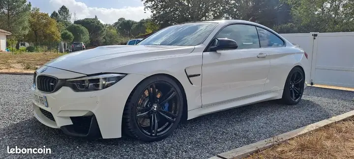 BMW M4 2015 photo 2