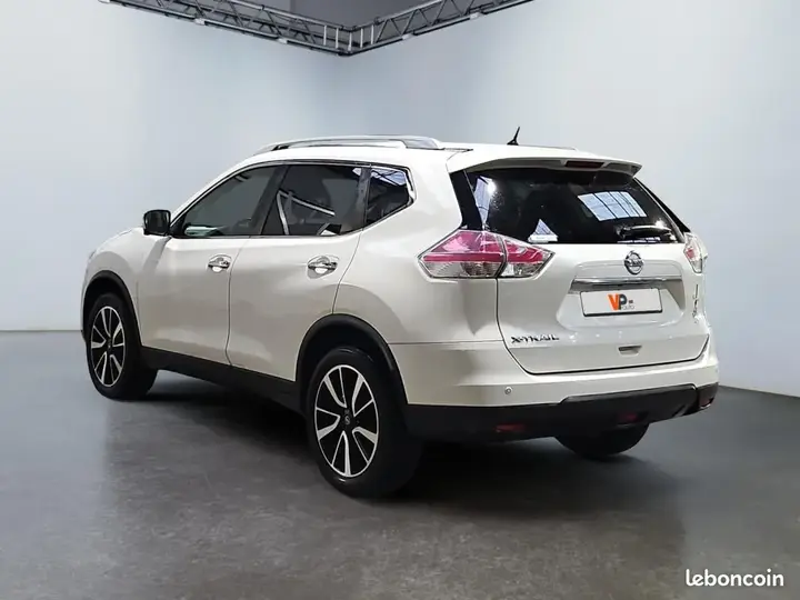Nissan X-Trail 2016 photo 2