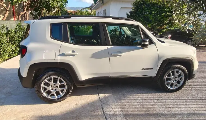 Jeep Renegade 2025 photo 4